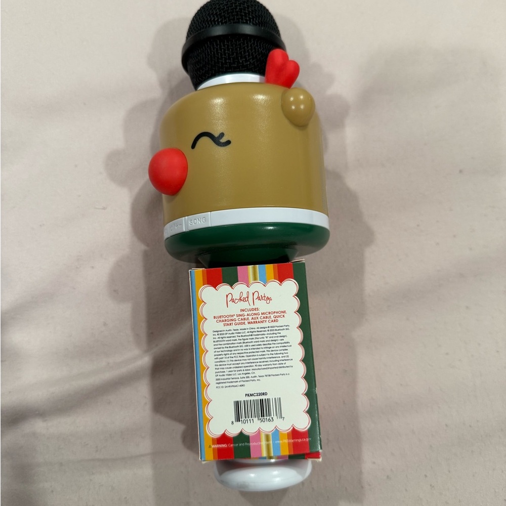 Reindeer Bluetooth Wireless Microphone - Picture 4 of 6